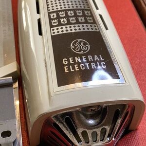 Vintage GE Electric Slicing Knife in Original Box
